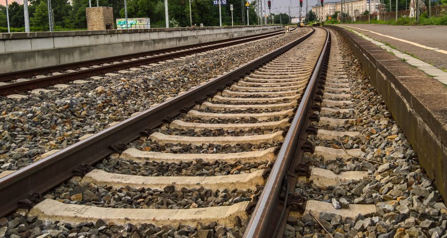 Symbolbild: Eisenbahnschinen